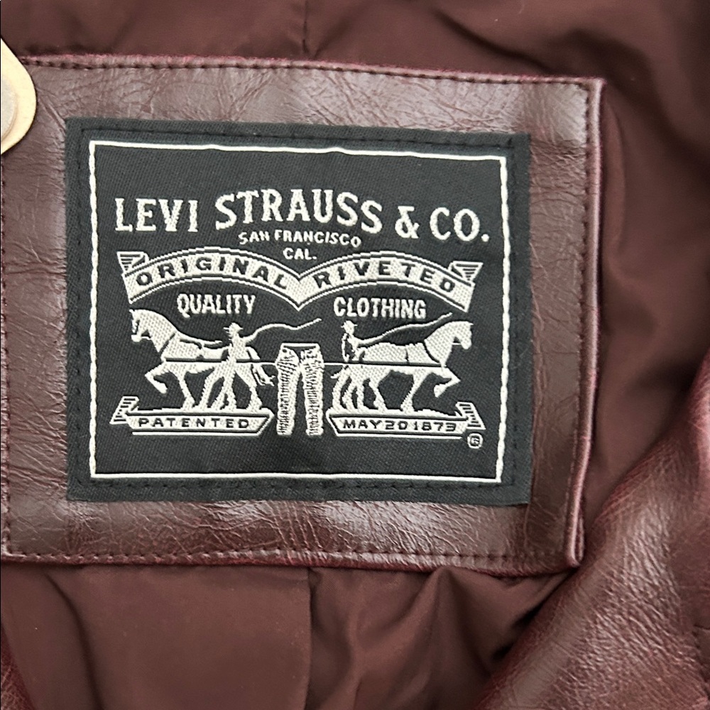 Levi's Women's oxblood color faux leather Jacket - Picture 2 of 15